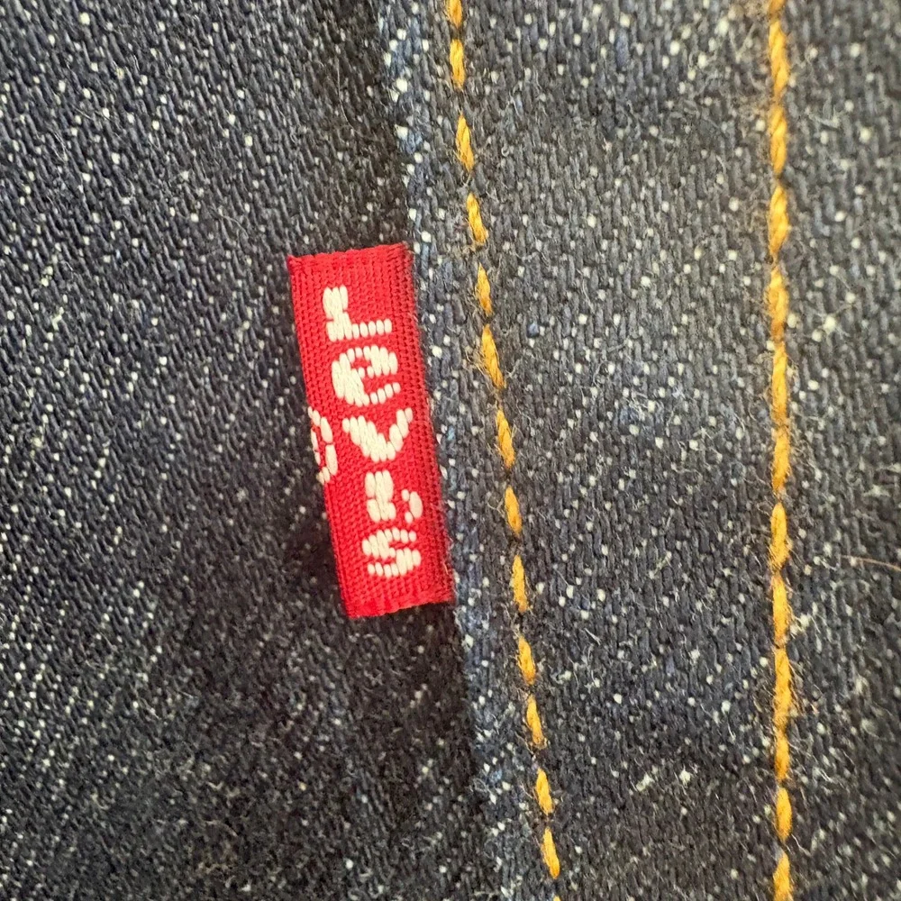 Levis 505 Regular Fit Jeans Mens 34x30 Dark Wash Straight Leg Denim Pants